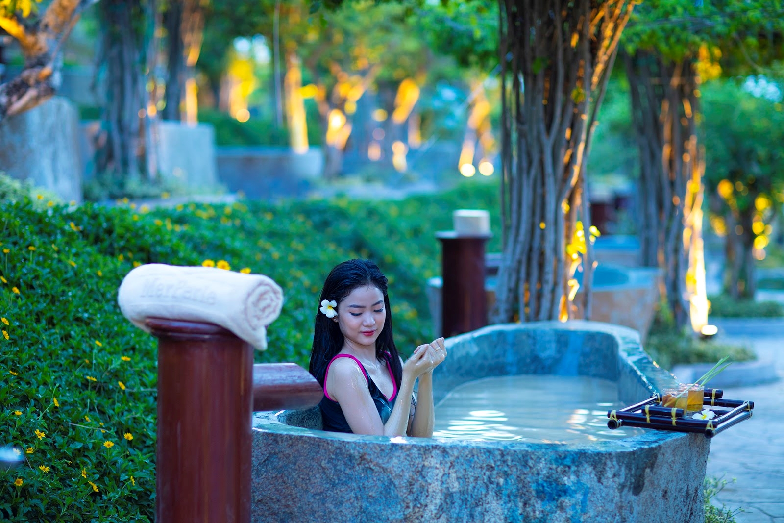 Trải nghiệm tắm bùn tại địa điểm du lịch Nha Trang